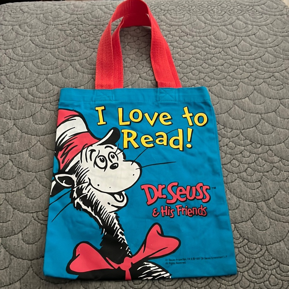 Dr. Seuss bag “I love to read!”